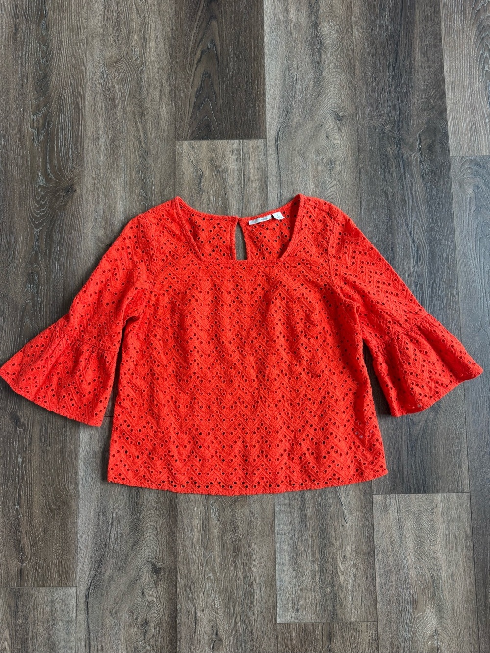 Halogen Red Eyelet Bell-Sleeve Top Women’s size small petite